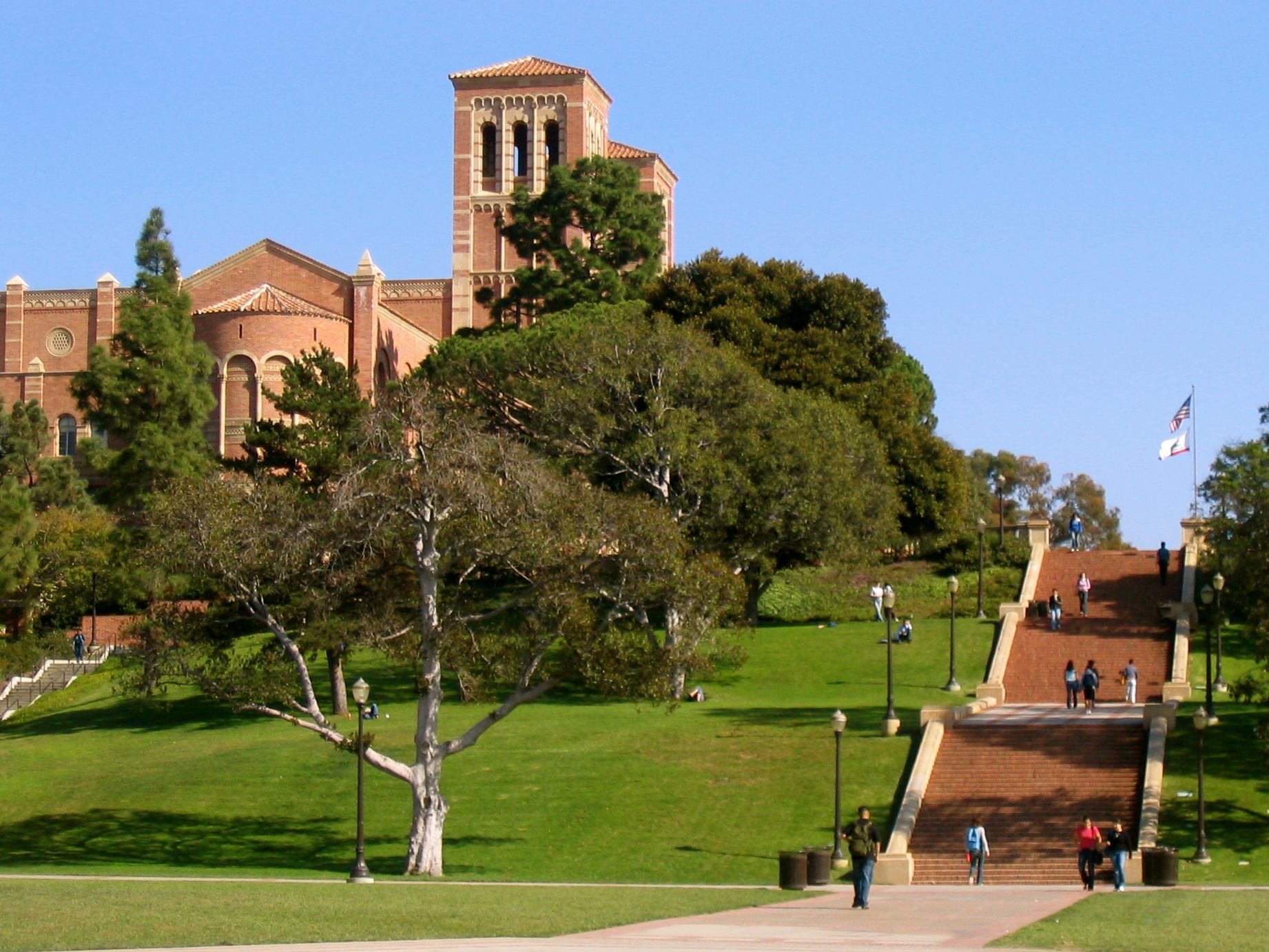 美国加州大学UCLA亲子夏令营
